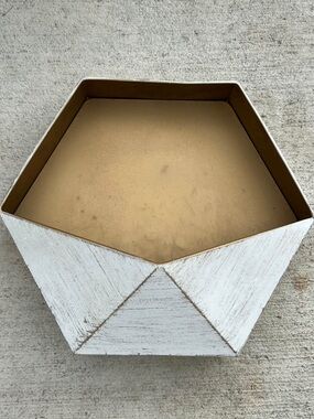 Wall shelf / card holder